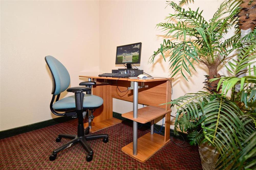 Americas Best Value Inn Louisville Facilități foto